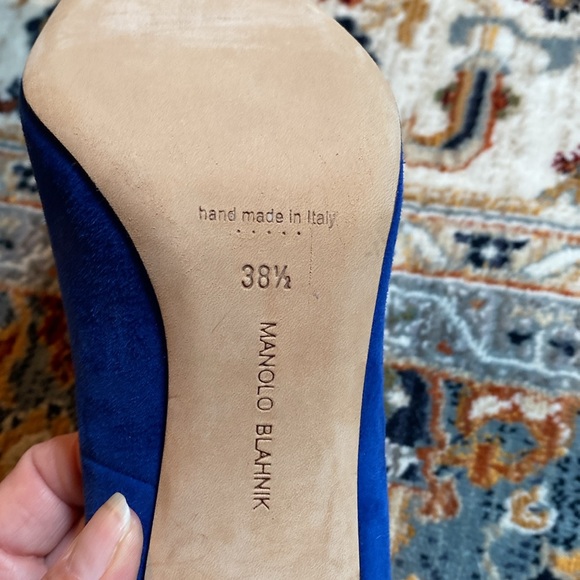 Manolo Blahnik pumps - Picture 6 of 12